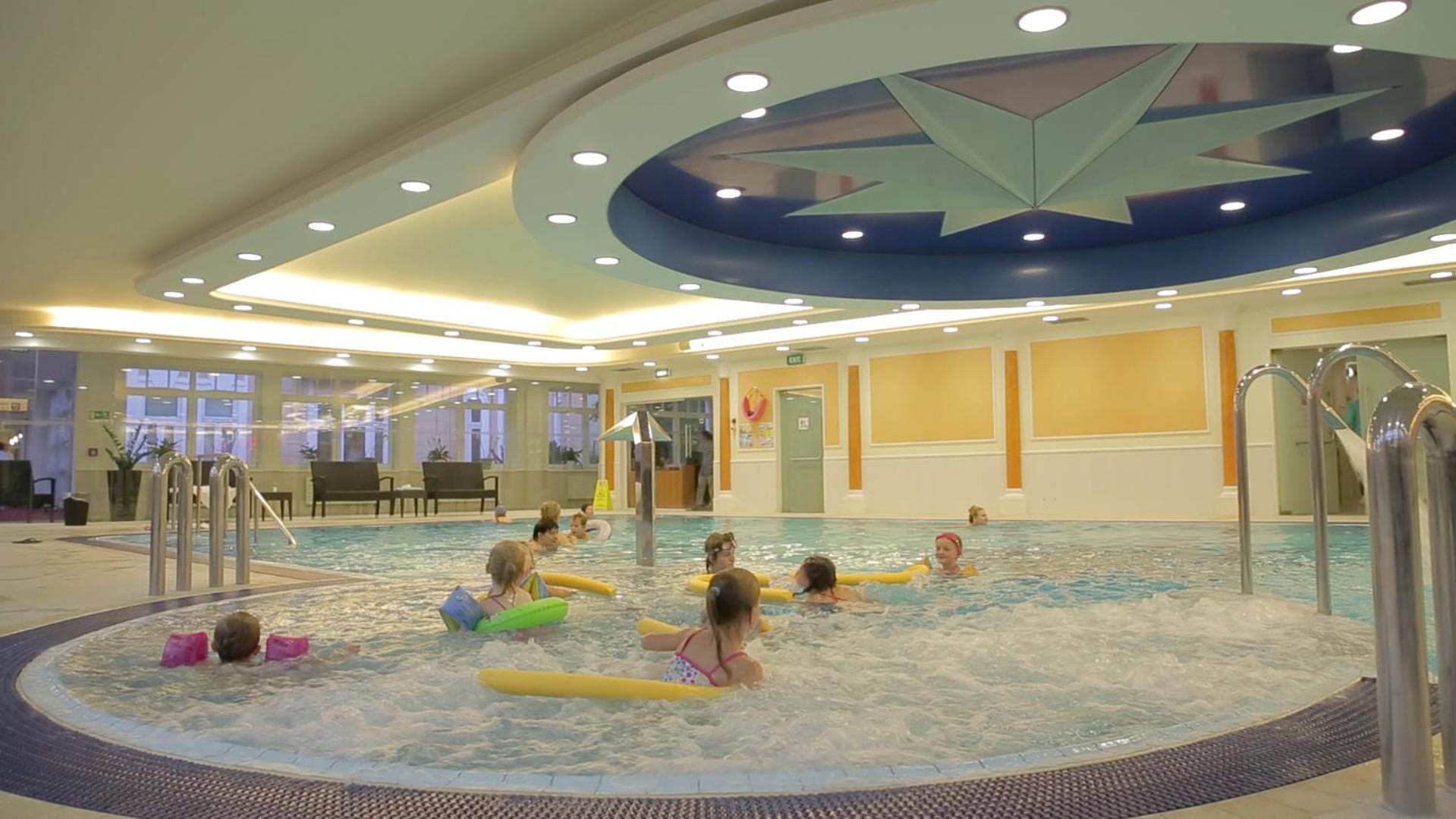 Ensana Hvezda - Imperial - Neapol Hotel Marianske Lazne Ngoại thất bức ảnh