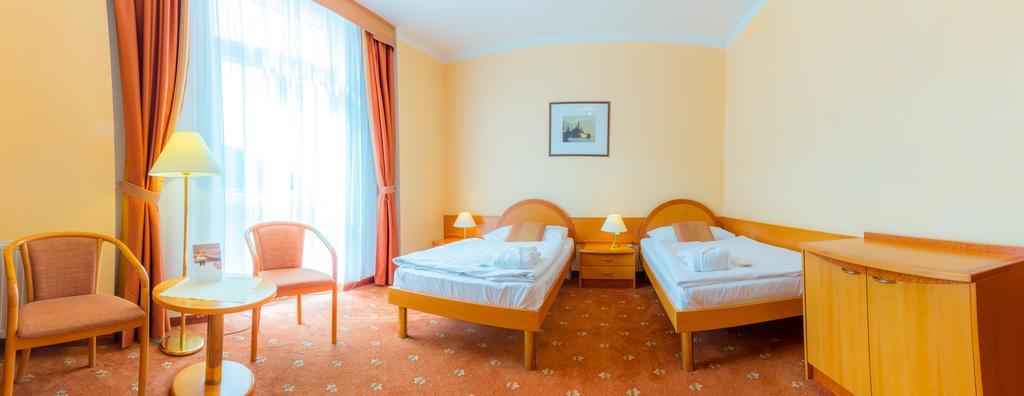 Ensana Hvezda - Imperial - Neapol Hotel Marianske Lazne Ngoại thất bức ảnh