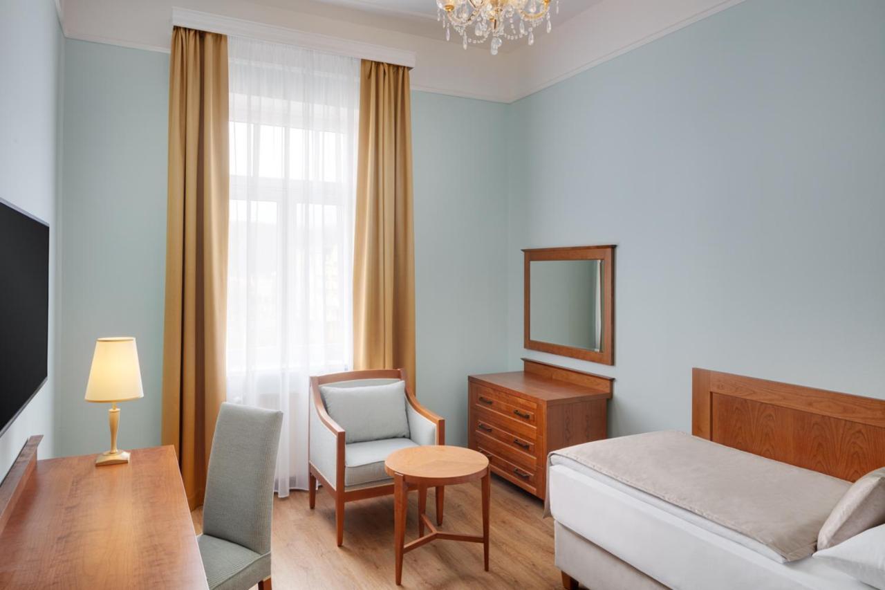 Ensana Hvezda - Imperial - Neapol Hotel Marianske Lazne Ngoại thất bức ảnh